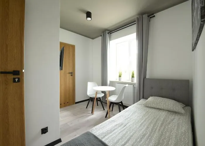 Goscinne Maestro Aleja Krakowska 84