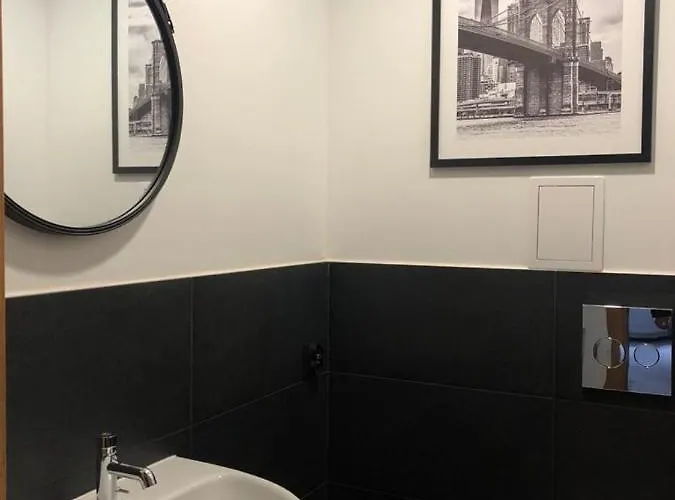 Hostel Goscinne Maestro Aleja Krakowska 84